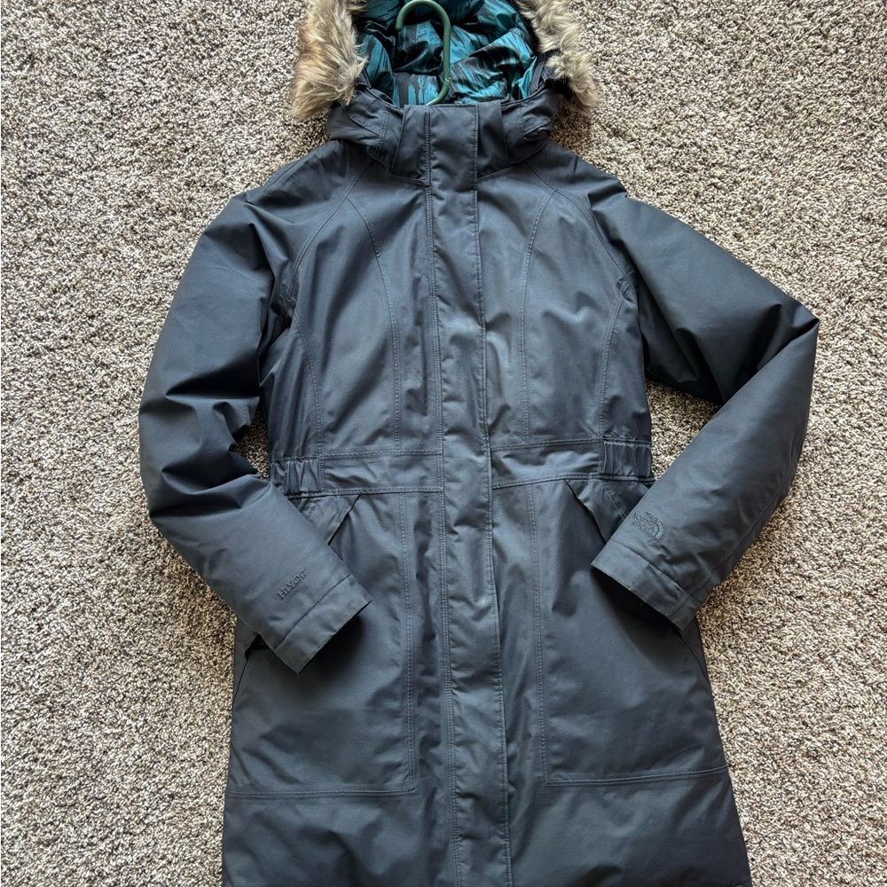 North Face Coat with detachable Faux Fur Trim